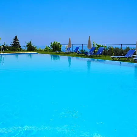 Studio Escape, Swimming Pool By Beach Pelekas