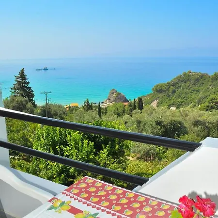 Studio Escape, Swimming Pool By Beach Pelekas